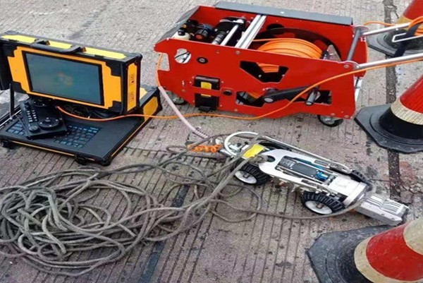 托里CCTV管道检测机器人